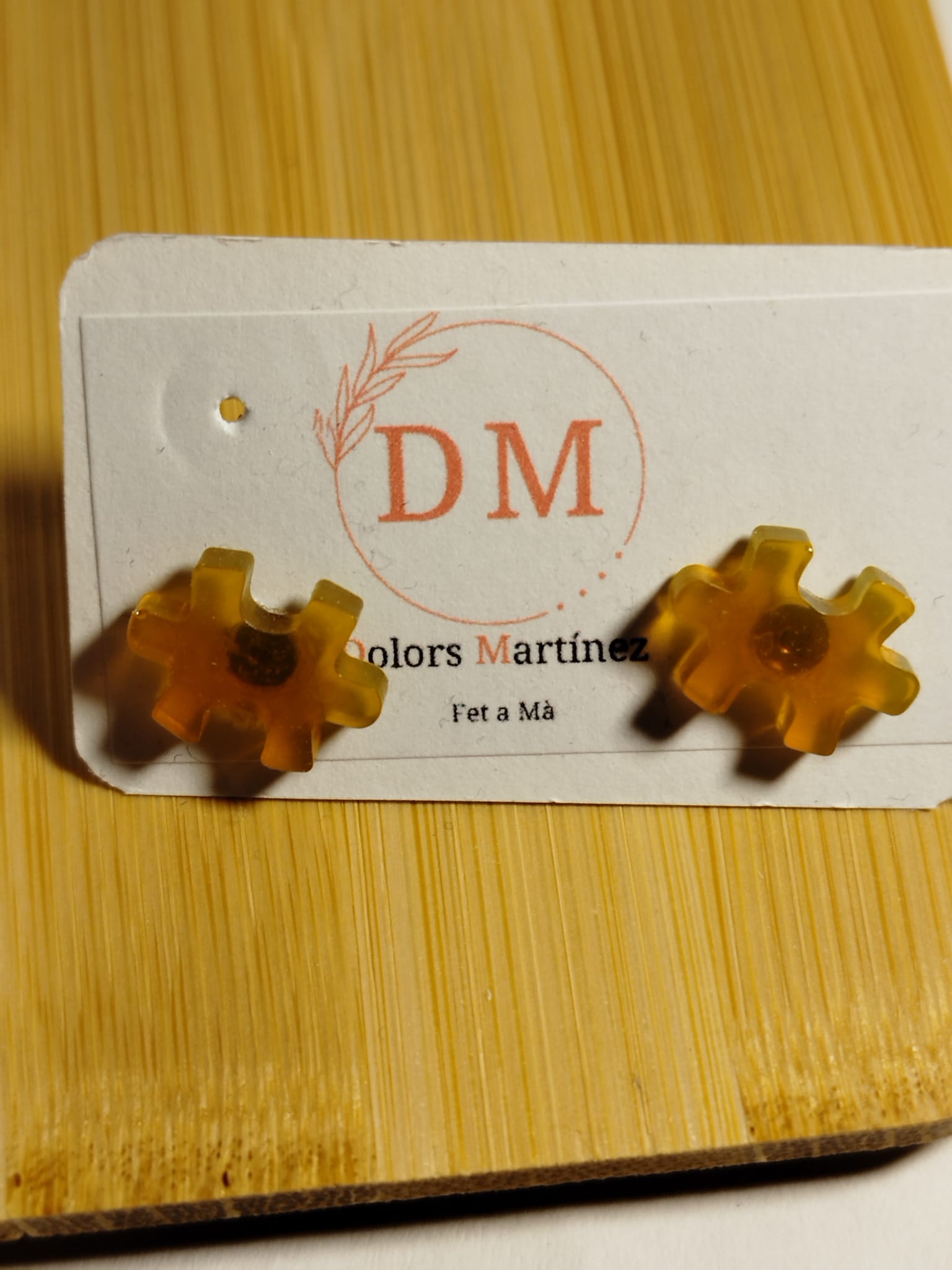 Pendientes pequeños resina con formas varias