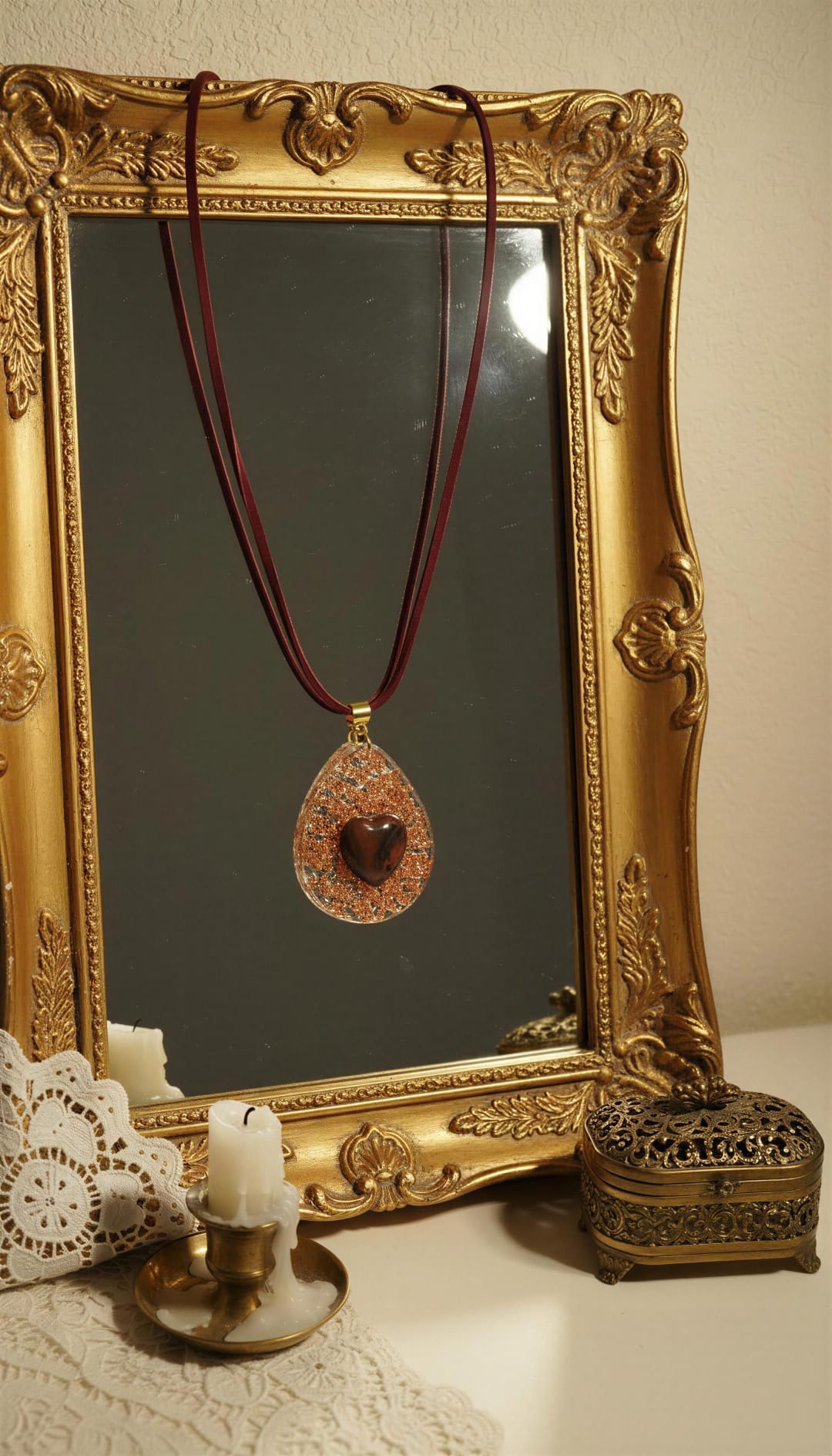 Lagrima con corazón de jaspe rojo