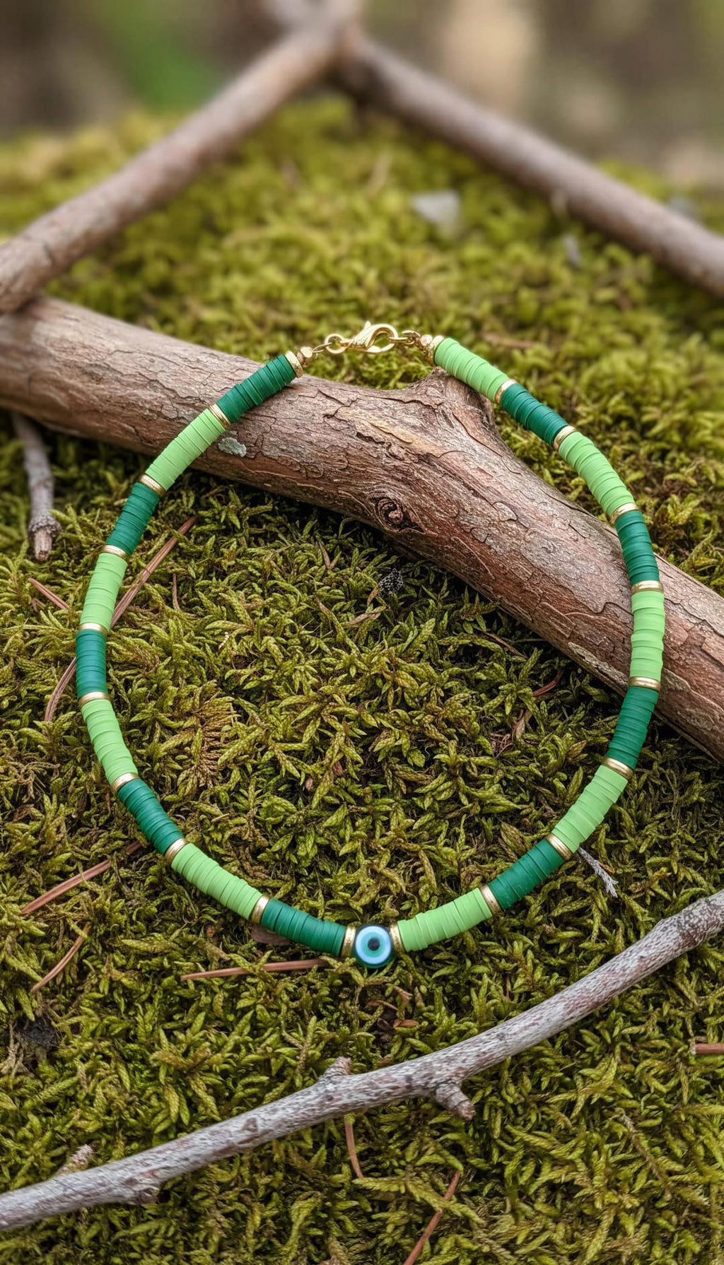 Collar piezas de silicona y ojo turco