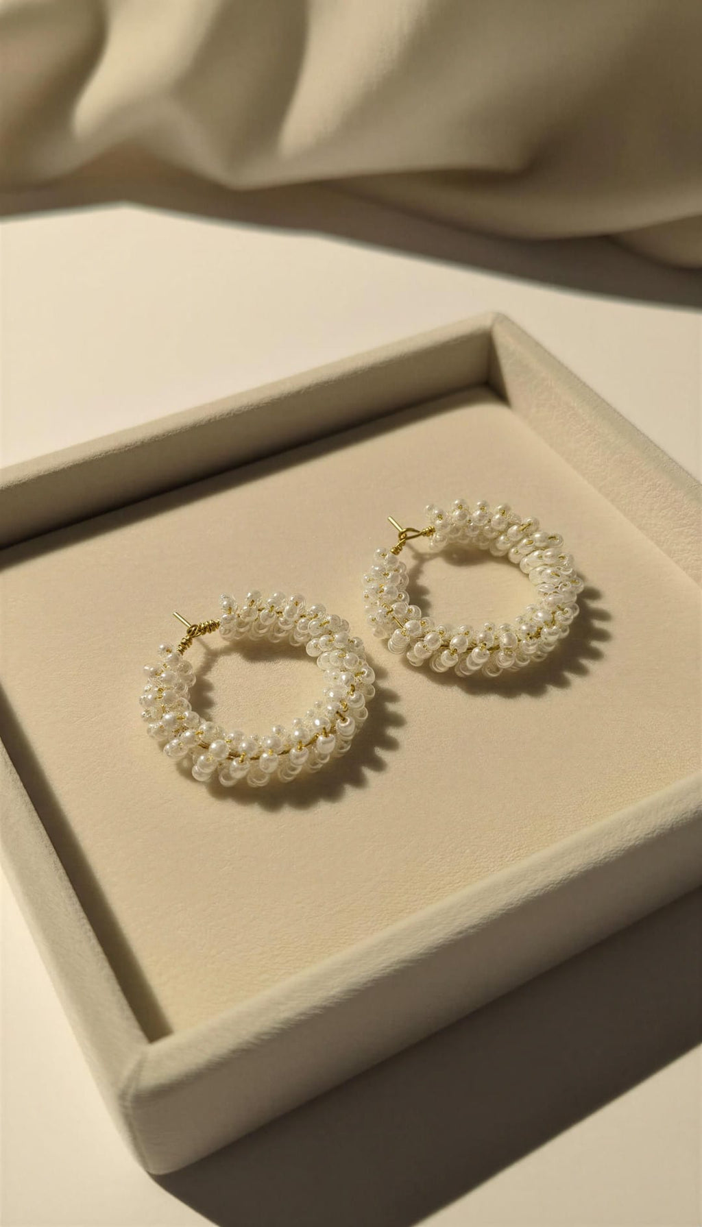 Pendientes aros con mostacillas de colores