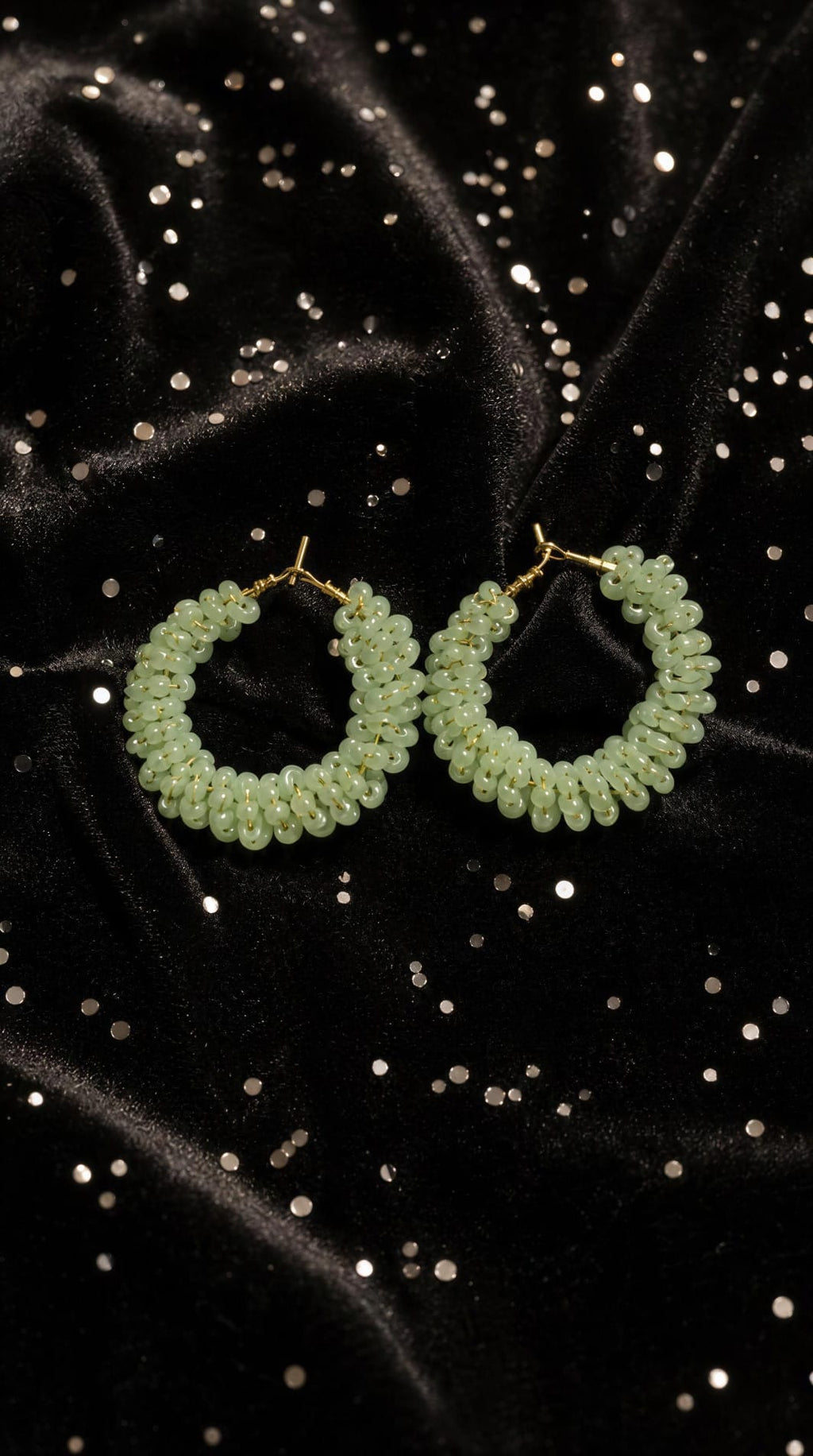 Pendientes aros con mostacillas de colores