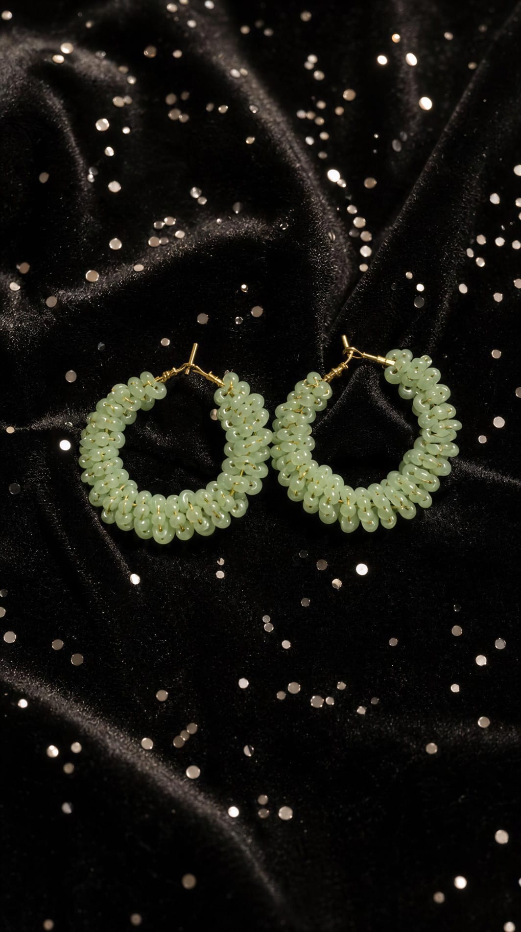 Pendientes aros con mostacillas de colores